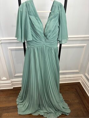 Elegant Sage Green Pleated Maxi Dress